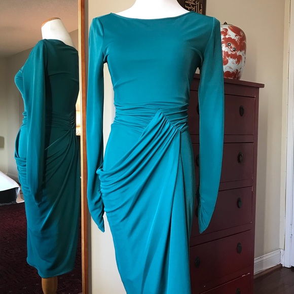 BCBGMaxAzria Dresses & Skirts - BCBG MaxAzria Jersey Fitted Dress Sz 6